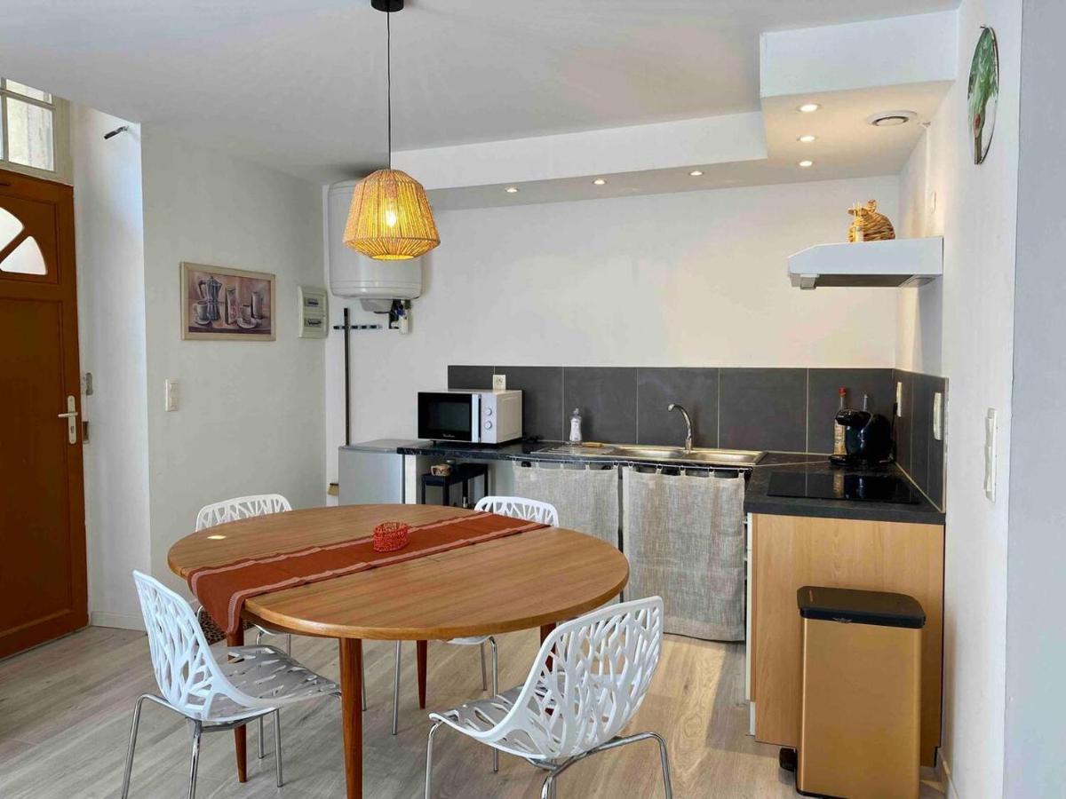 Accueillant Petit T2 Coeur De Centre Ville Lézignan-Corbières Exteriör bild
