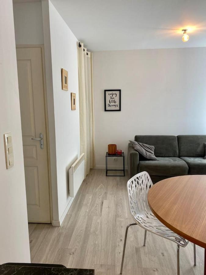 Accueillant Petit T2 Coeur De Centre Ville Lézignan-Corbières Exteriör bild